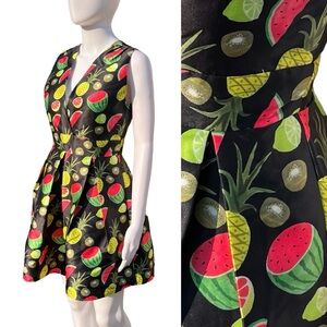 Heaperus size Medium Tropical Print Black Dress